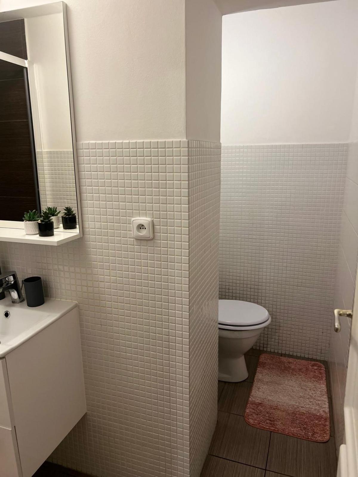 Lovely Havanska - With Free Parking Appartement
