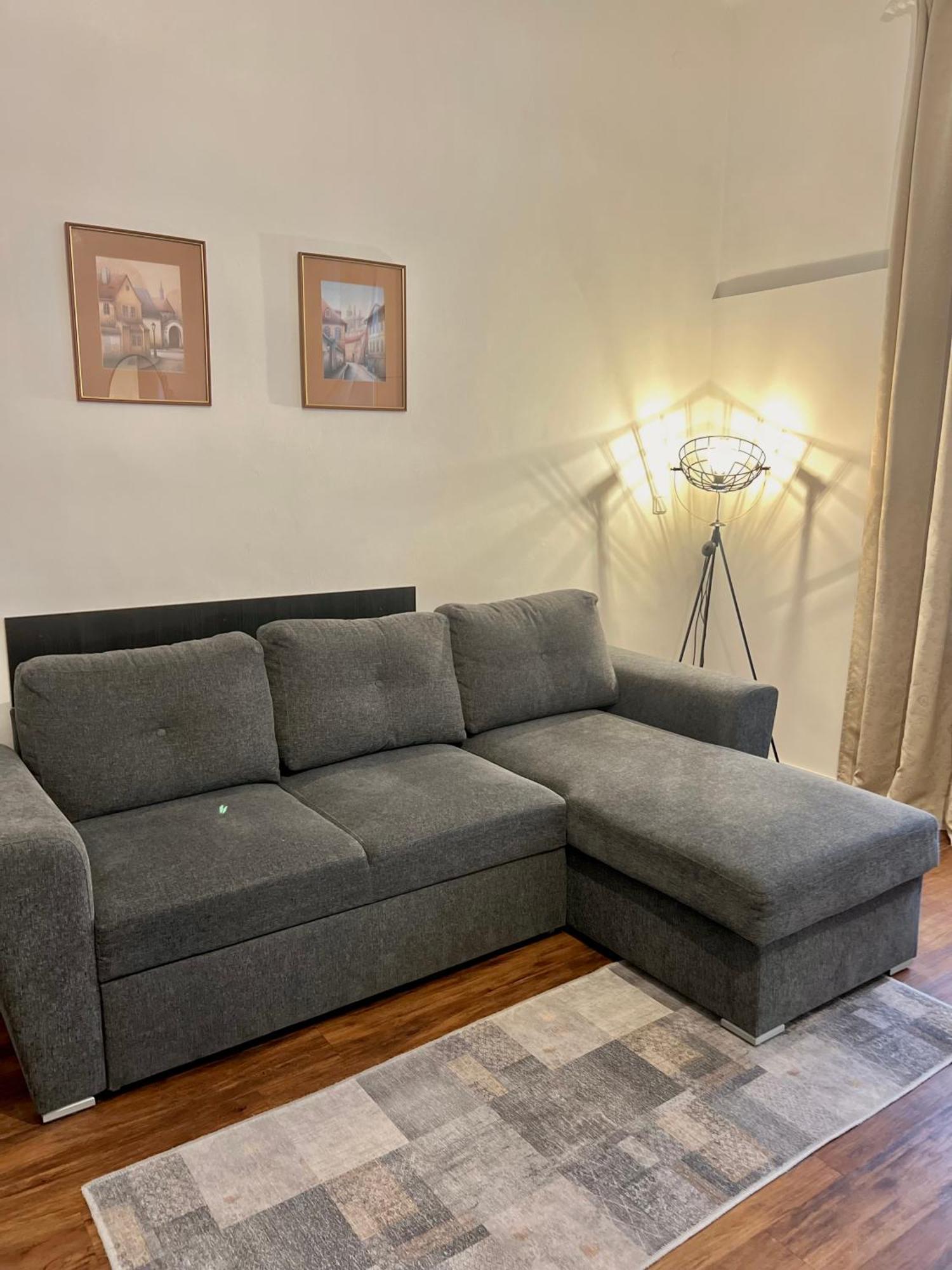Lovely Havanska - With Free Parking Appartement